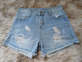 (Category: ) located in . Submitted by thriftby.cla (Listing ID 1464889953, Image 1). Description: .