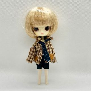 (Category: ) located in . Submitted by cekelat92 (Listing ID 1464889153, Image 1). Description: .