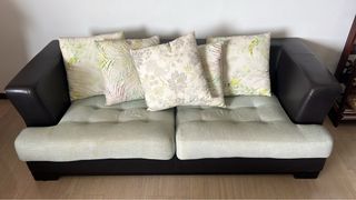 (Category: ) located in . Submitted by ssinsg (Listing ID 1464840824, Image 1). Description: .