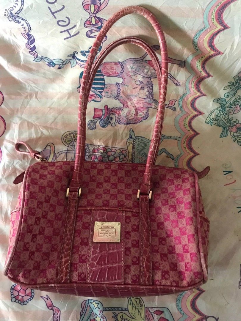 Liz Claiborne Pink Mini Bag (Category: Shoulder Bags) located in Daraga. Submitted by charismabossbabyricky (Listing ID 1464813681, Image 1). Description: - flaws are shown in picture - inside of the bag needs wash, stains are from makeup and from old age - price is negotiable.