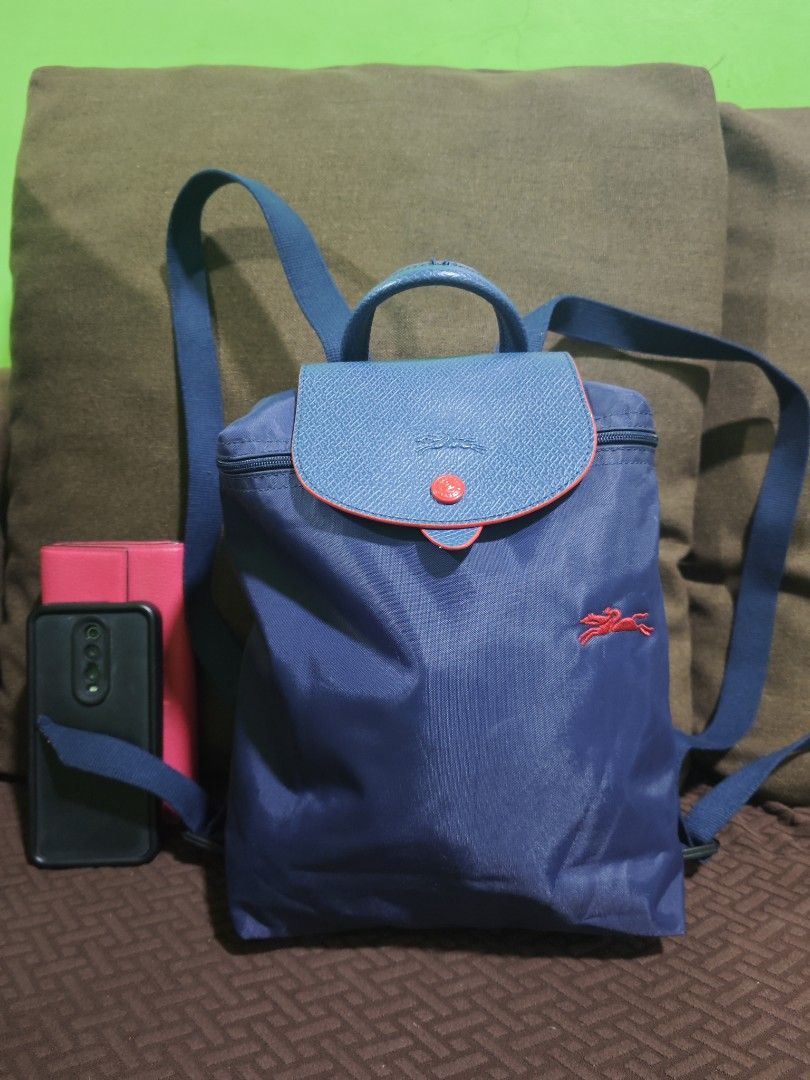 Longchamp backpack (Category: Backpacks) located in Pili. Submitted by zaneombao03491 (Listing ID 1464898479, Image 1). Description: .