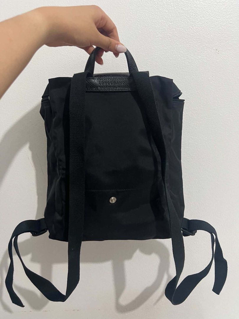 Longchamp Le Pliage Black Nylon Backpack (Category: Backpacks) located in Quezon City. Submitted by migswee07 (Listing ID 1464872009, Image 2). Description: Longchamp Le Pliage Backpack in Black M 7k Negotiable Very Lightly Used Sign of Use: a little shine on the canvas.