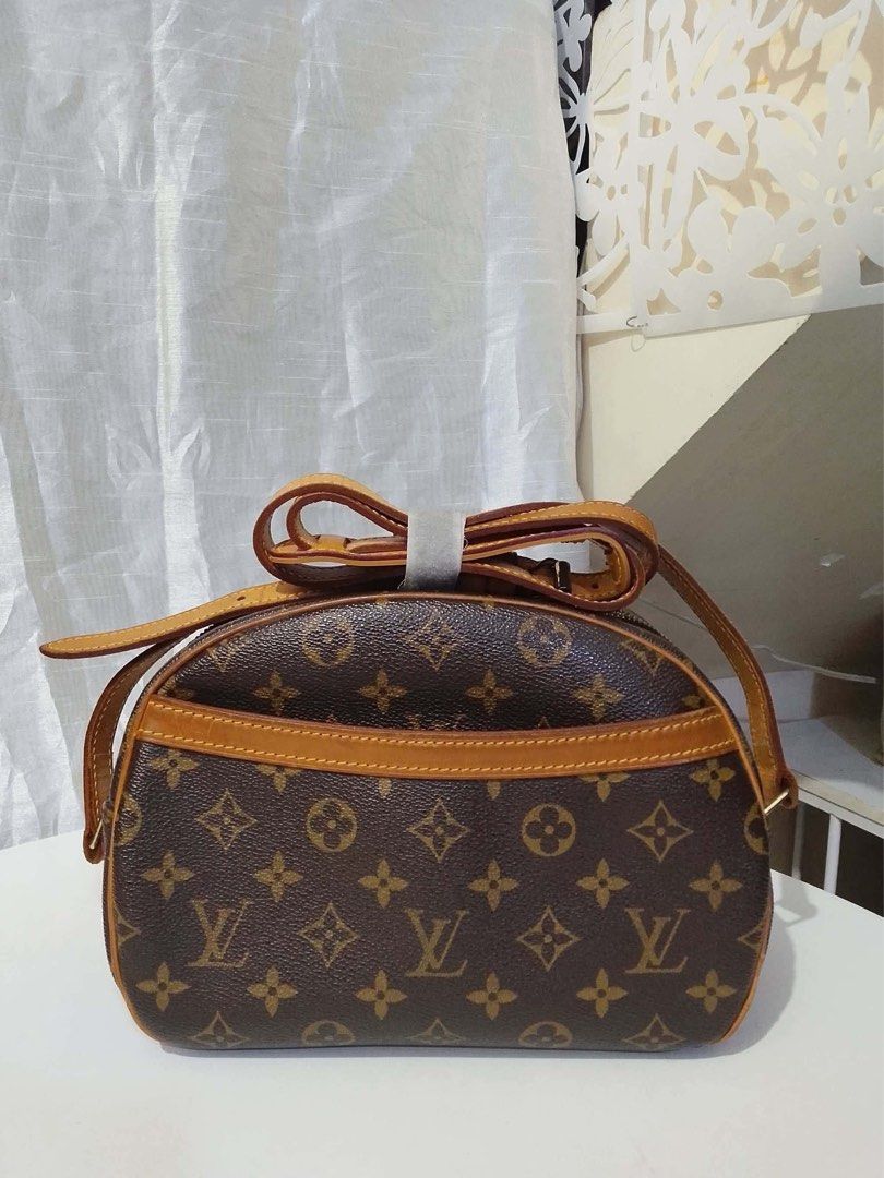 Louis Vuitton Monogram Canvas Crossbody Bag (Category: Luxury Bags & Wallets) located in Quezon City. Submitted by luxuriesbymichiika (Listing ID 1464900158, Image 1). Description: - Iconic monogram canvas with rich brown leather trim - Secure top-zip closure and convenient front slip pocket - Structured dome silhouette with an adjustable shoulder strap - Gleaming gold-tone hardware accents - Clean interior and exterior with natural cowhide leath