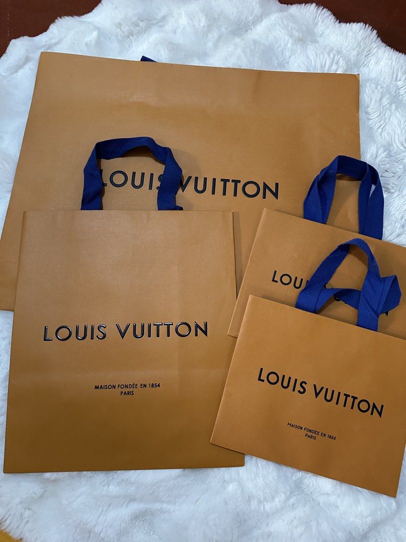 LOUIS VUITTON PAPERBAGS (Category: Luxury Bags & Wallets) located in Quezon City. Submitted by closetpurgebyw (Listing ID 1464922617, Image 2). Description: Small-600 Med-700 Large-800 *RFS- decluttering .