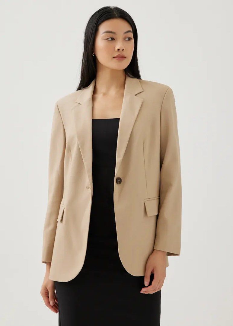 Love Bonito oversized blazer (Category: Coats, Jackets and Outerwear) located in Manila. Submitted by _jaspreloved (Listing ID 1464784882, Image 1). Description: Love Bonito Carmie Oversized Blazer in Khaki good condition with a bit of running on the back (barely noticeable) SHIPPING FROM PACO MANILA MOP: Gcash / Maya / BPI SHIPPING: GRAB / LALAMOVE / JNT / other couriers - buyer to book .