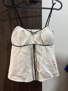 (Category: ) located in . Submitted by clothespile (Listing ID 1464914506, Image 1). Description: .