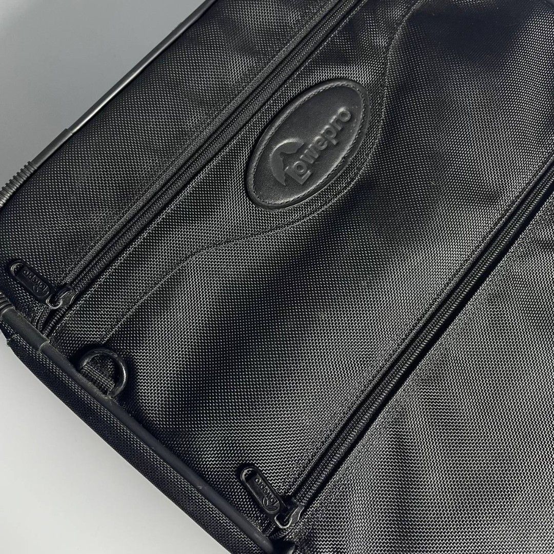 Lowepro pro roller 1 (Category: Camera Bags & Carriers) located in Davao. Submitted by knthrftfnds_3704 (Listing ID 1464824683, Image 3). Description: Available‼️ Lowepro Pro Roller 1 Perfect for travel Made in Korea Davao City, Mindanao📍 📥📥📥📥.