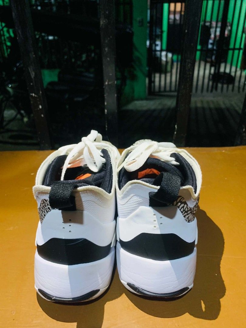 Luka 1 jordan (Category: Casual Shoes) located in Rizal. Submitted by saint-nike11 (Listing ID 1464870014, Image 2). Description: LUKA 1 SHOES JORDAN SIZE US 9.5 EUR 43 27.5 CM CHECK PHOTOS 1800 + sf via jnt.