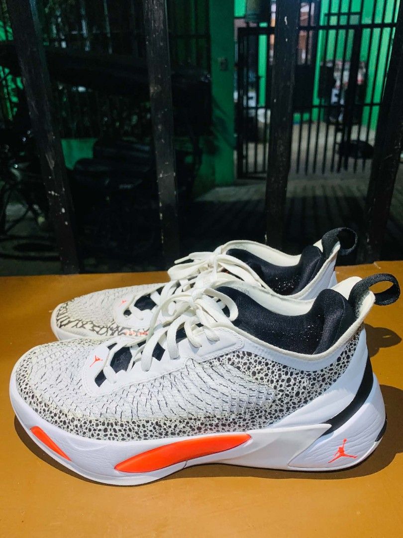 Luka 1 jordan (Category: Casual Shoes) located in Rizal. Submitted by saint-nike11 (Listing ID 1464870014, Image 3). Description: LUKA 1 SHOES JORDAN SIZE US 9.5 EUR 43 27.5 CM CHECK PHOTOS 1800 + sf via jnt.