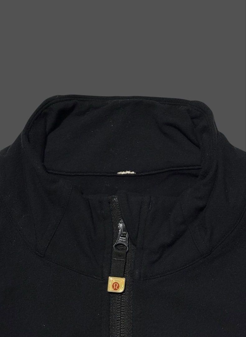 Lululemon active jacket (Category: Activewear) located in Las Pinas. Submitted by thrftmnl. (Listing ID 1464884248, Image 2). Description: Lululemon active jacket Size: Large Dimes Width: 21.5 Length: 28 Issue/s: none.