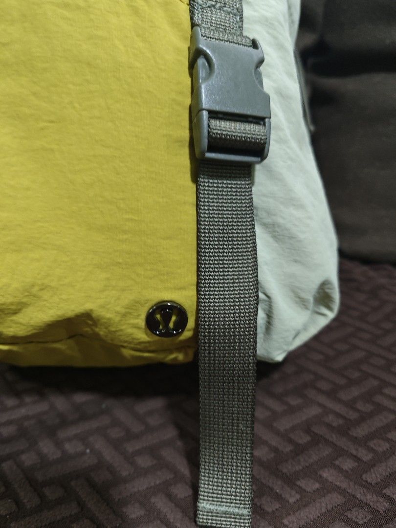 Lululemon body/backpack (Category: Backpacks) located in Pili. Submitted by zaneombao03491 (Listing ID 1464892299, Image 3). Description: .