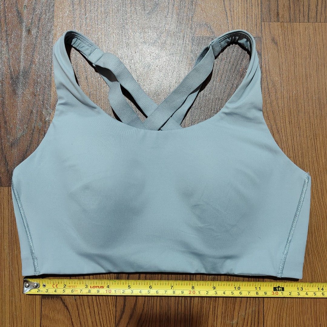 lululemon Energy Bra High Support (Category: Activewear) located in Taguig. Submitted by Sportywear (Listing ID 1464818536, Image 3). Description: 34D on tag can fit up to 36 B/C intact pads no flaws.