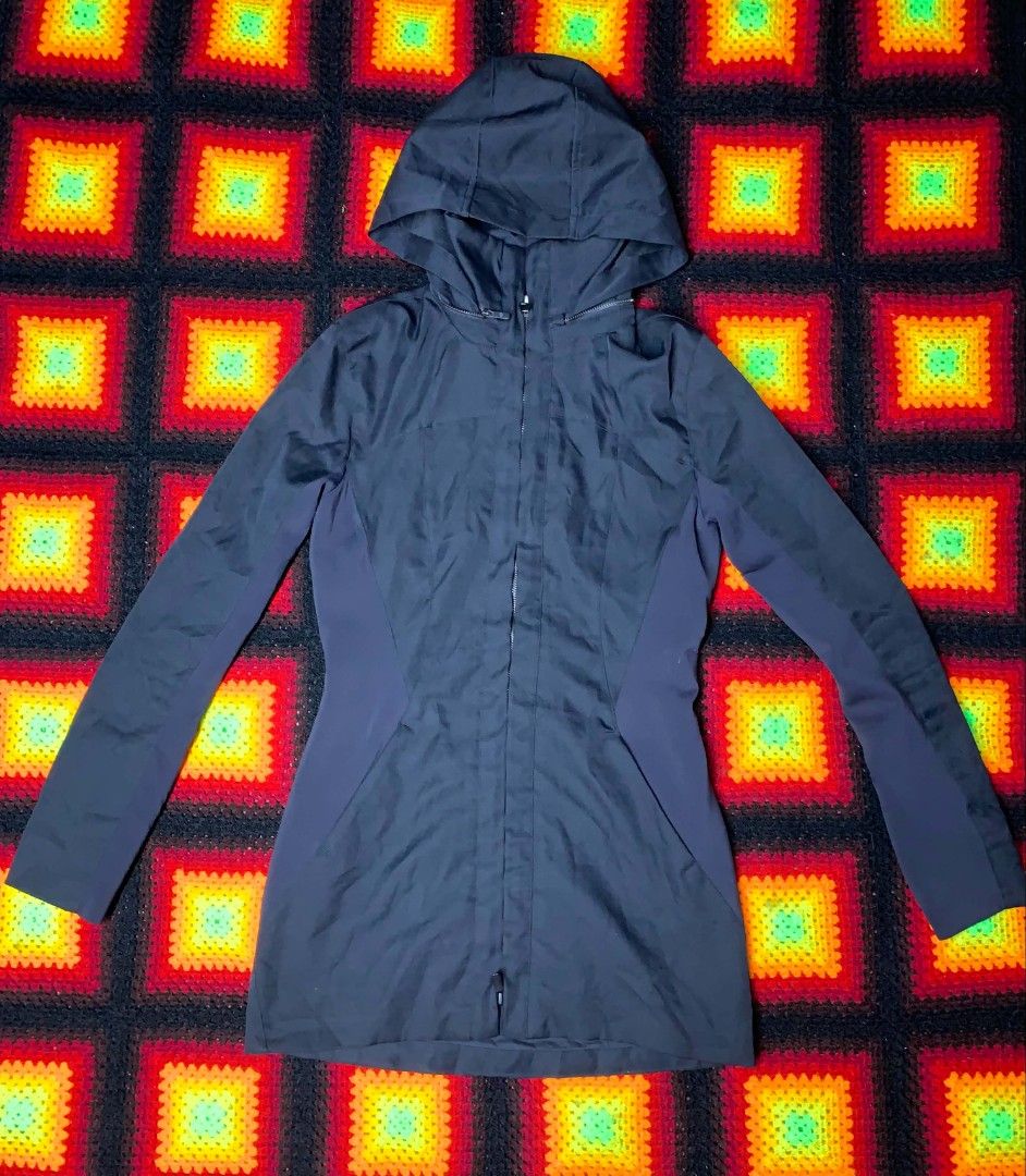 LULULEMON LIKE A GLOVE JACKET (Category: Coats, Jackets and Outerwear) located in Polomolok. Submitted by thriftnibords (Listing ID 1464914450, Image 2). Description: LULULEMON LIKE A GLOVE JACKET ▪️EXCELLENT CONDITION ▪️SIZE 4 ▪️DIMENSIONS 16/28 ▪️BUST 14 ▪️HIP 16 ▪️NO ISSUE ▪️COLOR RATE 9.8/10.