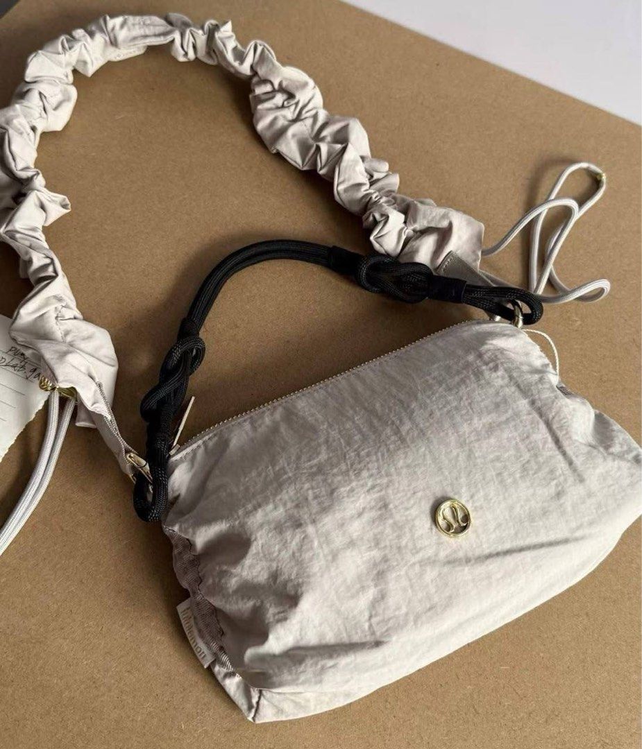 Lululemon Mini Ruched Shoulder Bag 1.5L (Category: Shoulder Bags) located in Binan City. Submitted by pinkykeenshop (Listing ID 1464773297, Image 1). Description: .