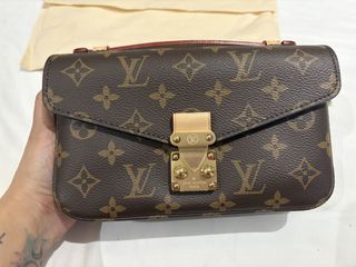 (Category: ) located in . Submitted by ziaspreloved (Listing ID 1464929420, Image 1). Description: .