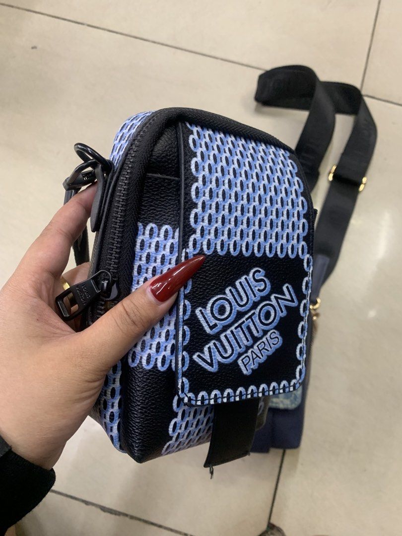 Lv Mobile Phone Bag Double Magnetic Box (Category: Luxury Bags & Wallets) located in Caloocan City. Submitted by urbanpouch (Listing ID 1464935680, Image 2). Description: jnt or lalamove.