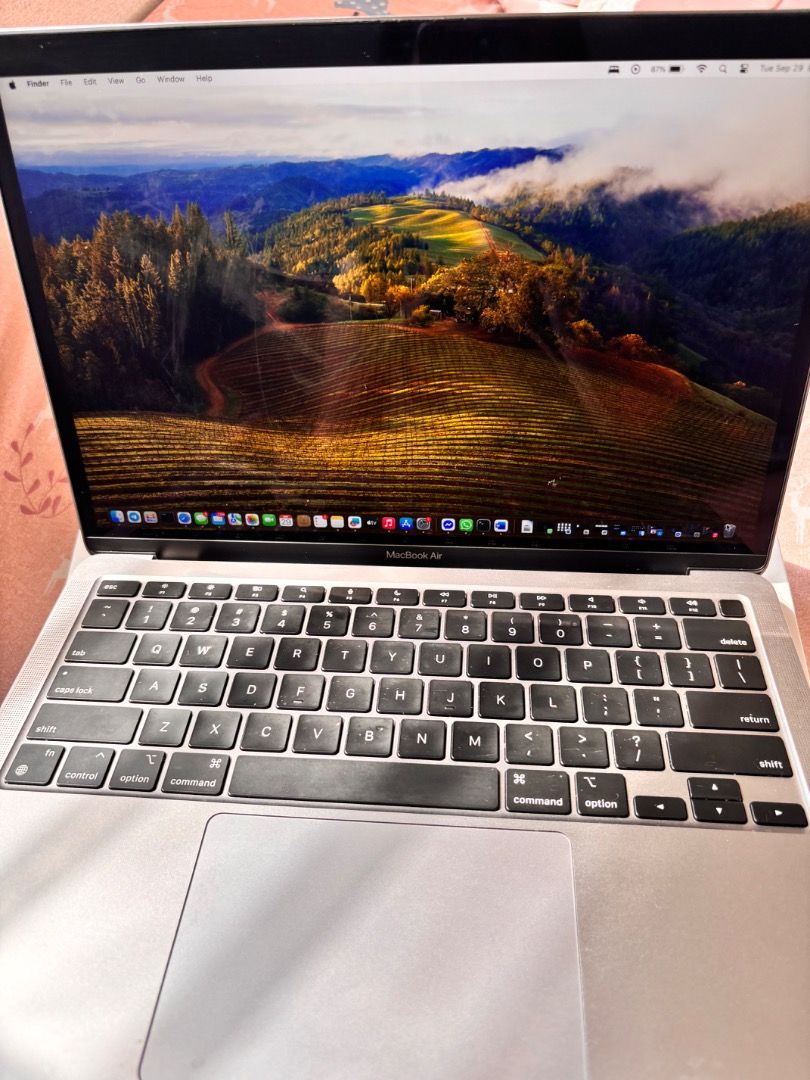 Macbook Air M1 (Category: Laptops & Notebooks) located in Caloocan City. Submitted by amethystfel2591 (Listing ID 1464792051, Image 3). Description: Lightly used Batt Health 96% No issue Original owner RFS: Upgrade.