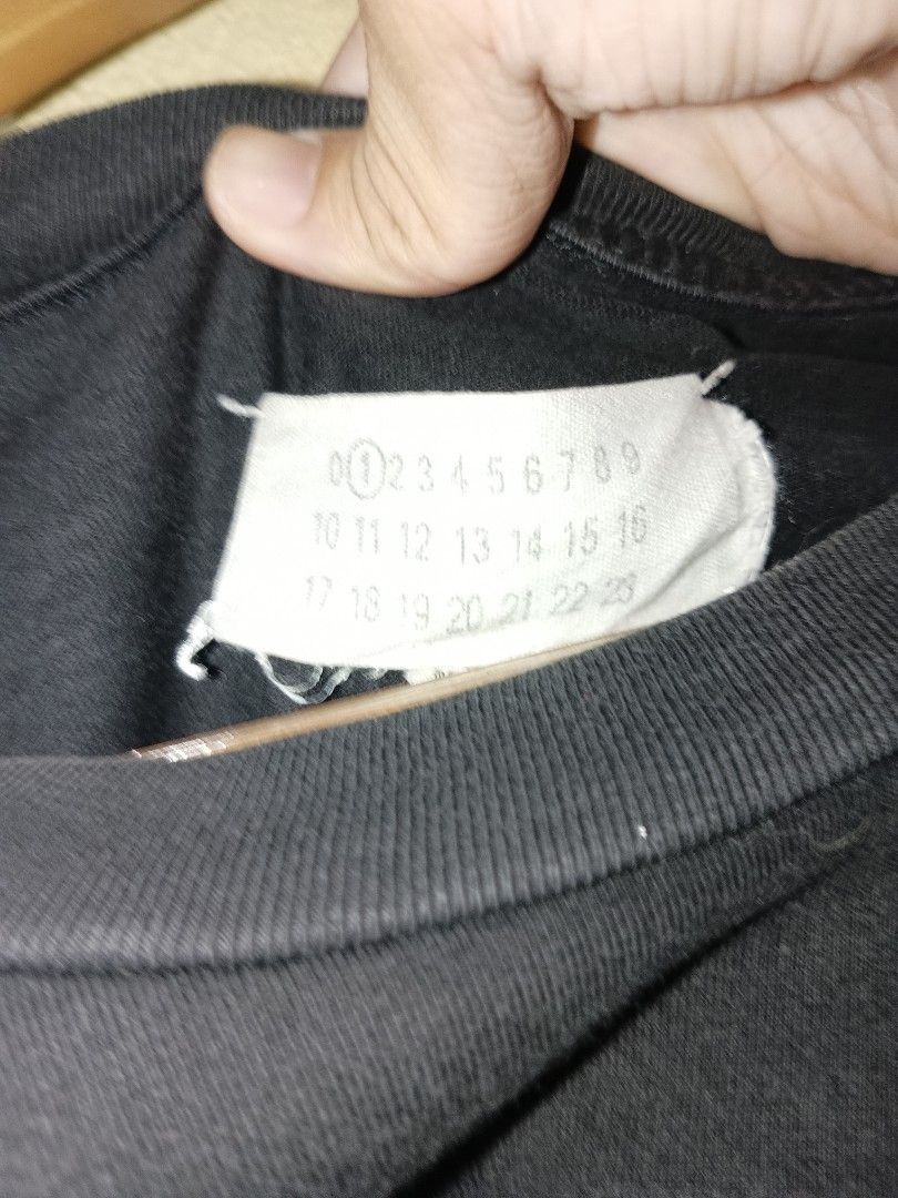 Maison Margiela (Category: Activewear) located in San Pablo. Submitted by thriftyjd (Listing ID 1464873451, Image 3). Description: Dimes: L29 x 24.5 Condition/color rate: 9/10 need wash.