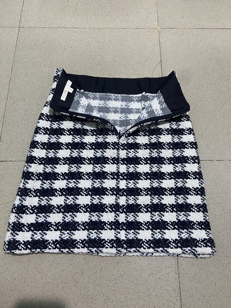 MAJE CHECKERED TWEED SKIRT (Category: Skirts) located in Bulacan. Submitted by rrthrifts (Listing ID 1464843637, Image 2). Description: EXCELLENT CONDITION SIZE 32 ON TAG NO ISSUE 799PHP PLUS SHIPPING FEE ONLY.