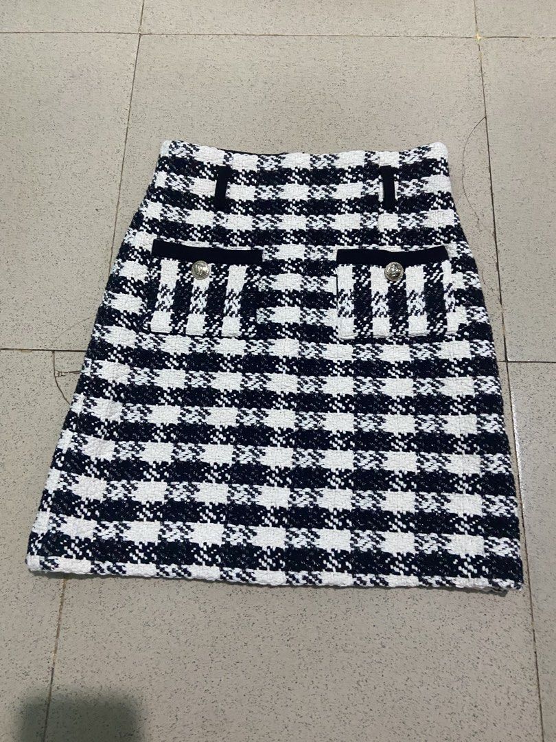 MAJE CHECKERED TWEED SKIRT (Category: Skirts) located in Bulacan. Submitted by rrthrifts (Listing ID 1464843637, Image 1). Description: EXCELLENT CONDITION SIZE 32 ON TAG NO ISSUE 799PHP PLUS SHIPPING FEE ONLY.