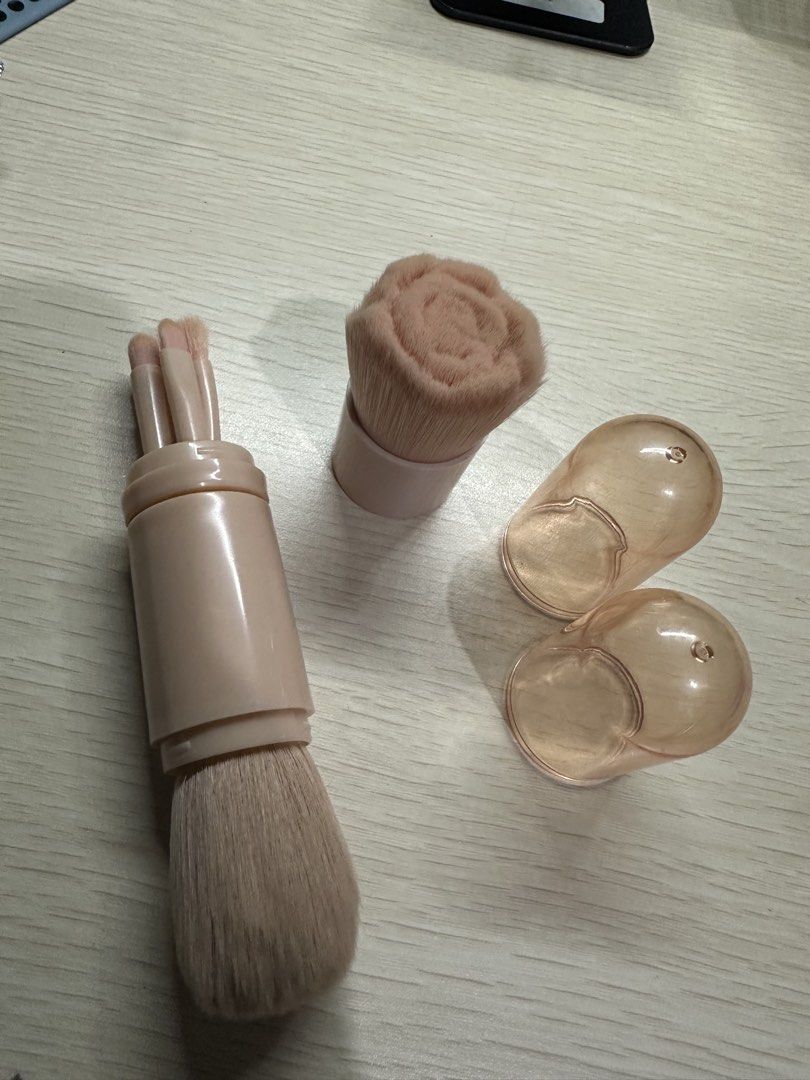 Make Up brush (Category: Makeup) located in Manila. Submitted by shopkriscloset (Listing ID 1464947256, Image 2). Description: ‼️PLEASE READ BEFORE PLACING AN OFFER: 🩵Please be patient and respectful. 🤗 If I don’t get to reply immediately, I might be working. - Please REFRAIN from making an offer if you do not intend to complete the purchase ❗️ACCEPTED OFFER means SOLD 🫶🏼 Please don’t offer unless you’re sure! 😉 or you will be blocked! - Kin