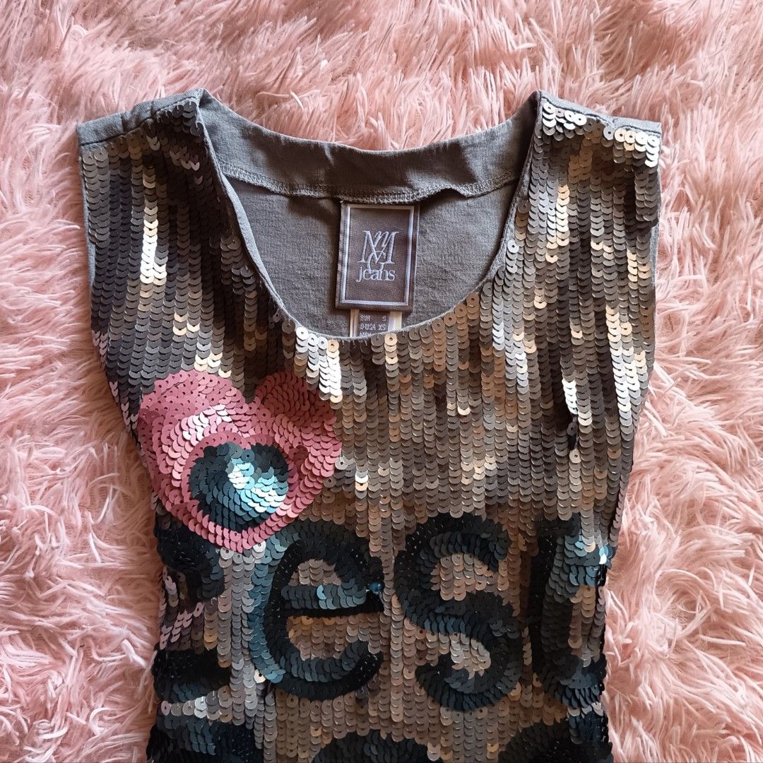 MANGO | Sequined Top Dress (Category: Sleeveless) located in Adams. Submitted by luckygirl.closet (Listing ID 1464914656, Image 2). Description: s-m slim fit "C'est pas vrai" text For parties.