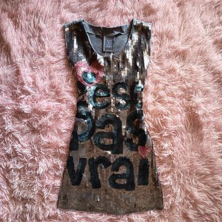 (Category: ) located in . Submitted by luckygirl.closet (Listing ID 1464914656, Image 1). Description: .