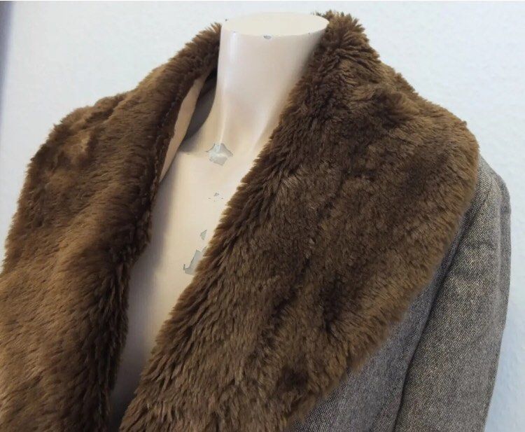 MANGO FUR TWEED BLAZER COAT SPAIN (Category: Coats, Jackets and Outerwear) located in Marikina City. Submitted by minimalistmanila (Listing ID 1464894370, Image 2). Description: MANGO FUR TWEED BLAZER From Spain, tan brown with removable fur and belt. With lining. Fits medium, 17 inches chest and 23 inches length. Old unused stock with label cut. Unique style. Great for travel. Order now! Mine - P3,999 Grab - P4,000 Lock - P4,100 *Skirt not inclu