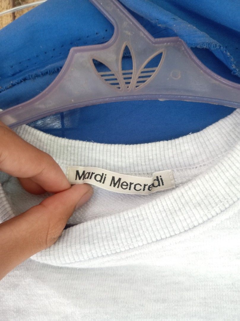 Mari mercredi (Category: Babies & Kids Fashion) located in Sindangan. Submitted by barak_ukay (Listing ID 1464831434, Image 2). Description: Good condition No issues 19x15 Authentic.