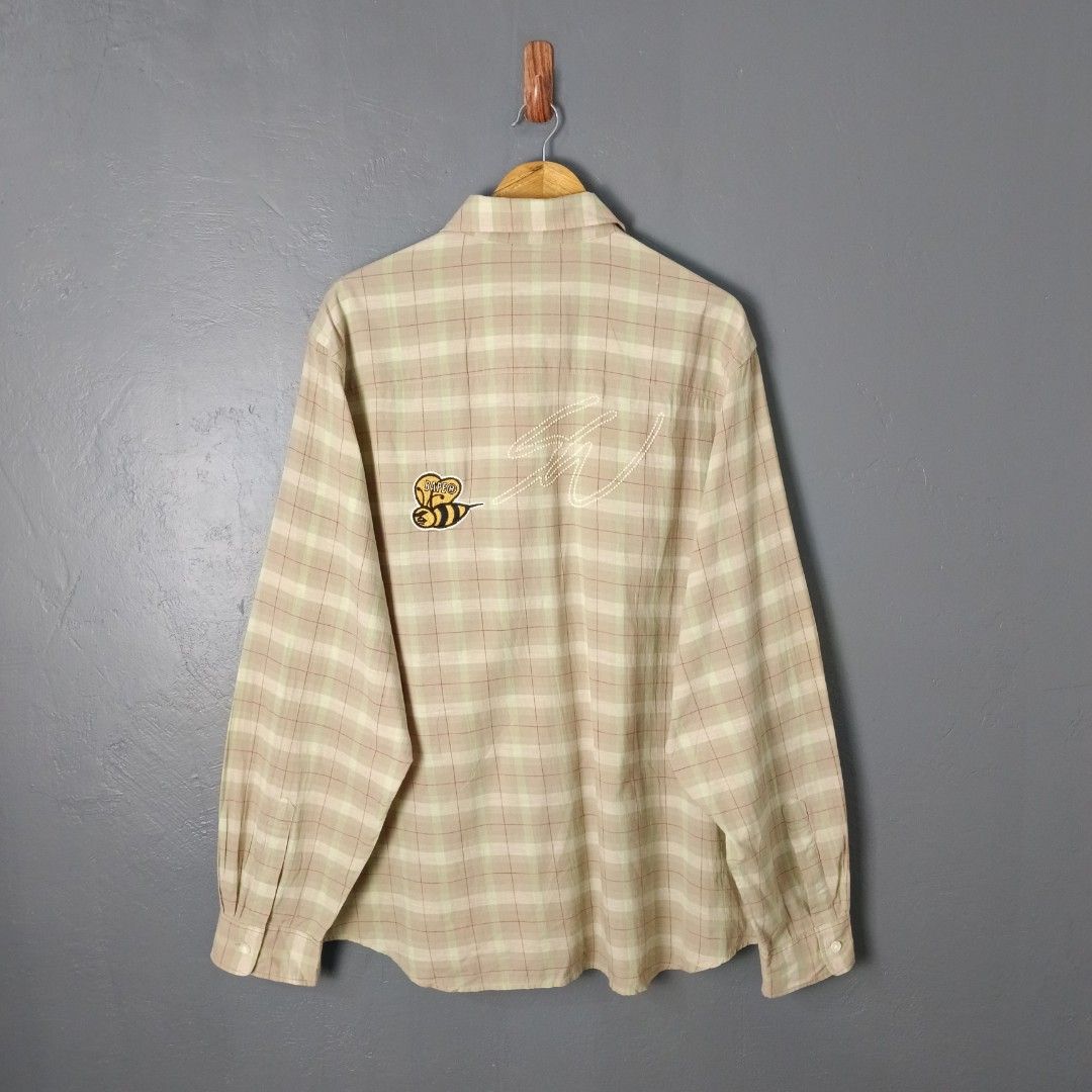 Men's - Bape x Sean Wotherspoon (Category: Tshirts & Polo Shirts ) located in Bacolod City. Submitted by drop.ph (Listing ID 1464802408, Image 3). Description: Bape x Sean Wotherspoon Embroidery Check Shirt Authentic *Oversized *Size XL - 27x30.5, 31.5 Back *Excellent cloth *Loose stitch on shoulder *Price: 3,500php *Add SF if outside Bacolod City.