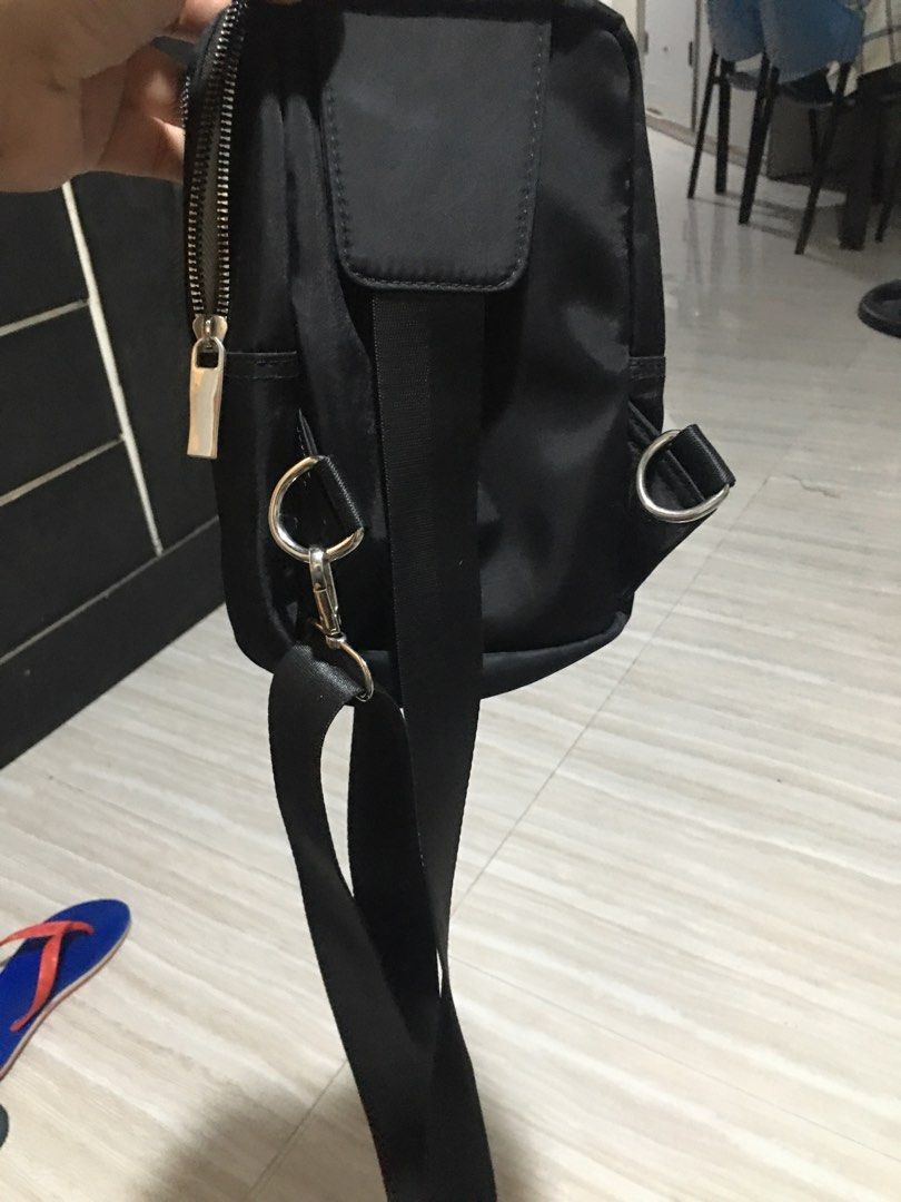 mens black body bag (Category: Sling Bags) located in Marilao. Submitted by joelheather02 (Listing ID 1464906058, Image 2). Description: .