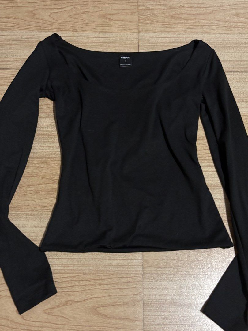 MERA Black Alexa Long Sleeved Top (Category: Longsleeves) located in Balanga. Submitted by hoshiluver (Listing ID 1464856436, Image 1). Description: Never used. Size xs.
