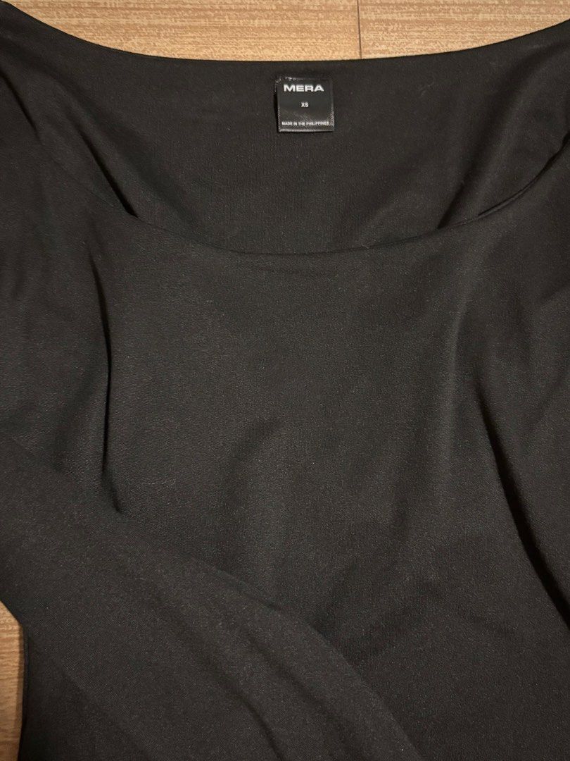 MERA Black Alexa Long Sleeved Top (Category: Longsleeves) located in Balanga. Submitted by hoshiluver (Listing ID 1464856436, Image 2). Description: Never used. Size xs.
