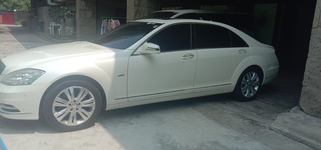 Mercedes-Benz S350 Auto (Category: Used Cars) located in Makati City. Submitted by kiwi_thetuxedocat (Listing ID 1464782769, Image 3). Description: 2011 Mercedes-Benz – Well-Maintained Used Vehicle For Sale: 2011 Mercedes-Benz • Well-maintained and in good running condition • Clean and presentable interior and exterior • Comfortable and smooth to drive • Ideal for personal or executive use • Complete documents Call us at 09171422229 Due to a high