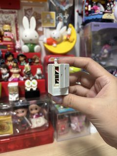 (Category: ) located in . Submitted by meowietrinkets (Listing ID 1464943232, Image 1). Description: .