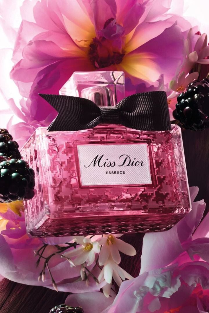 Miss Dior Essence (Category: Fragrance & Deodorants) located in Taguig. Submitted by vhienparfumerie (Listing ID 1464869555, Image 1). Description: Miss Dior Essence 80ml Brand new. No box. .
