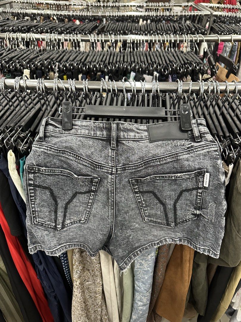 Miss sixty (Category: Shorts) located in Legazpi City. Submitted by lootsi (Listing ID 1464823364, Image 2). Description: .