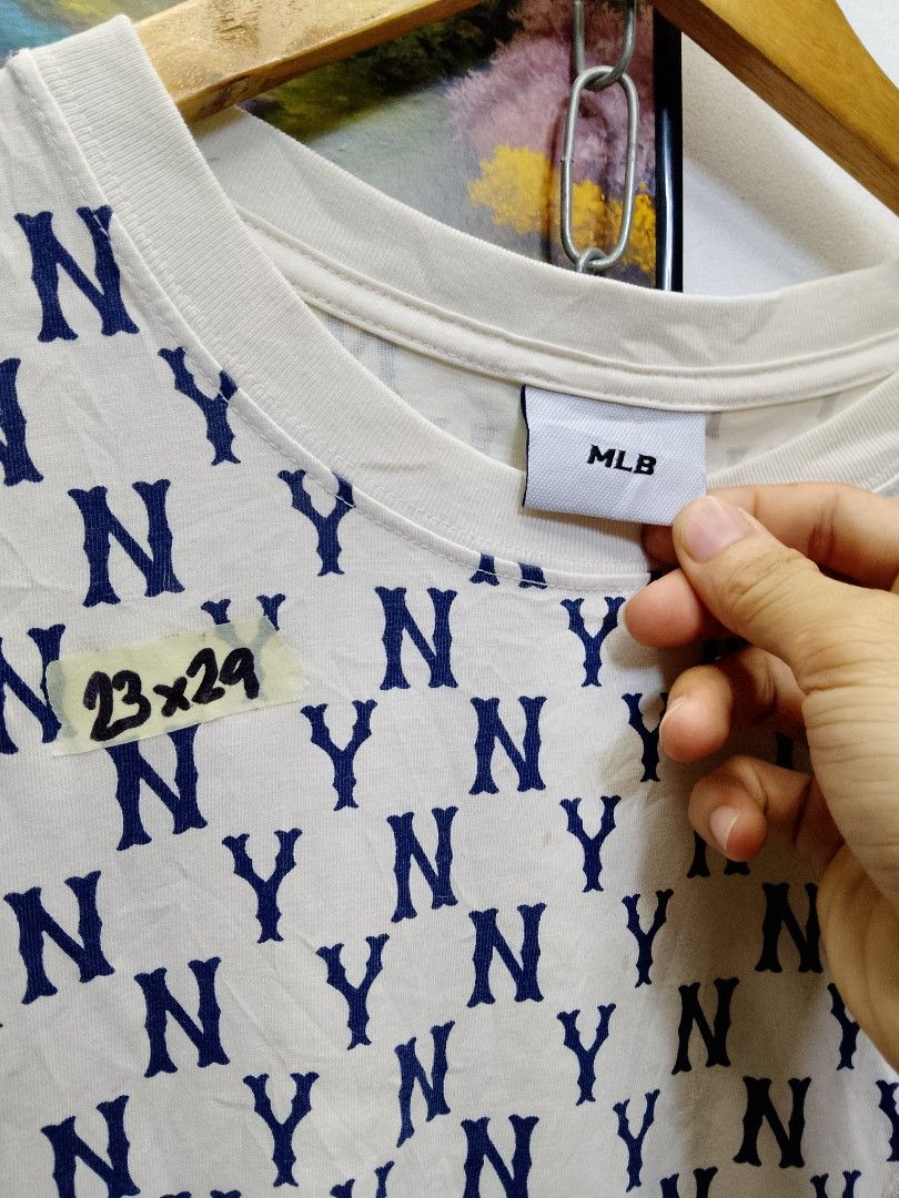 MLB NY all over printed tee (Category: Tshirts & Polo Shirts ) located in Valenzuela. Submitted by joshwrldselection (Listing ID 1464899058, Image 3). Description: large - xl very good condition need wash only thrift..