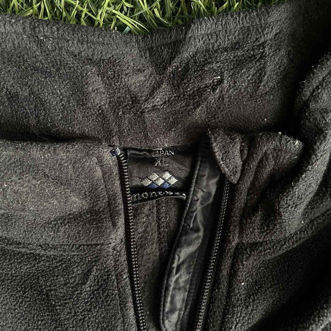 Montbell Chameece Full-Zip Fleece Jacket (Category: Coats, Jackets and Outerwear) located in Pasig City. Submitted by icie_finds (Listing ID 1464878357, Image 3). Description: Montbell Chameece Full-Zip Fleece Jacket SIZE: Fits XL (Tagged XL) DIMES: Width: 22 inches Length: 28.5 inches Model: Montbell Chameece Zip-Up Fleece Jacket Style: Lightweight full-zip fleece jacket featuring a stand-up collar, single vertical zippered chest pocket, and emb