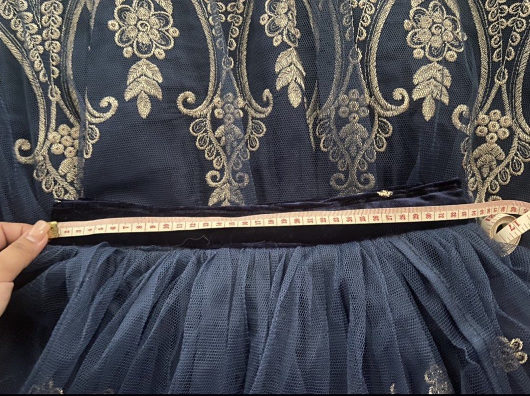 Ms India costume (Category: Looking For) located in Quezon City. Submitted by cuisonjackie (Listing ID 1464846385, Image 2). Description: Ms India Costume (negotiable) velvet fabric Inclusion: tikka, earrings and sash Skirt: L : 90 cm Waist : 34 cm Blouse: L : 31 cm W : 40 cm.