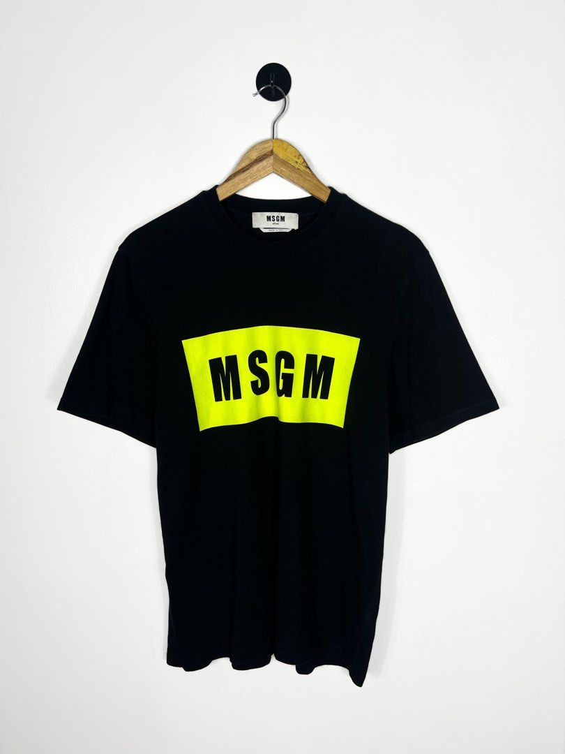 MSGM - Neon Box Logo Shirt (Category: Tshirts & Polo Shirts ) located in Bacolod City. Submitted by nodaysoff (Listing ID 1464965133, Image 1). Description: MSGM - Neon Box Logo Shirt - Authentic Measures: 21x29 | Medium Excellent condition No flaws ₱880.