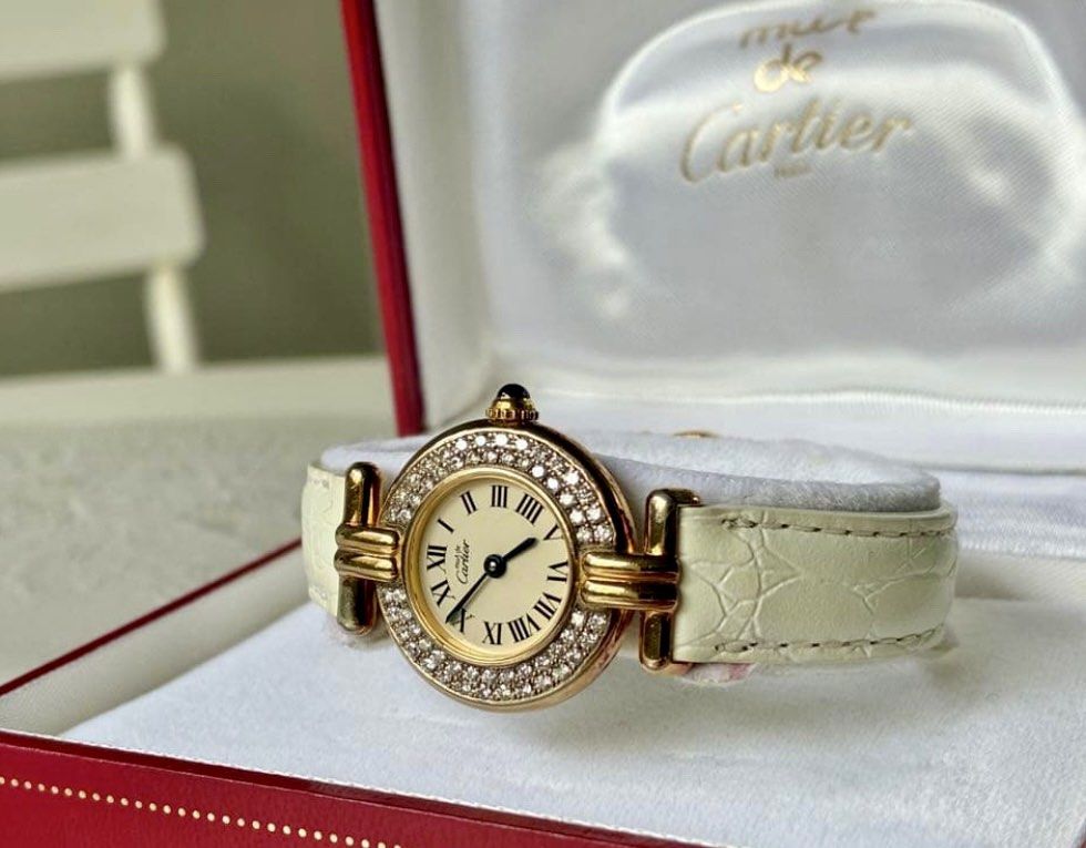 Must de Cartier Vendôme (Category: Luxury Watches) located in Bulacan. Submitted by youlovewatches (Listing ID 1464949388, Image 2). Description: Must de Cartier — Vintage 💎 Double-row diamond bezel — believed aftermarket ✨ Original aged vermeil patina with minor scratches/dullness 👜 Genuine Cartier case & booklet 🔗 Genuine Cartier buckle + additional leather straps 🧾 Purchase receipt copy available (personal details redacted) A charming vint