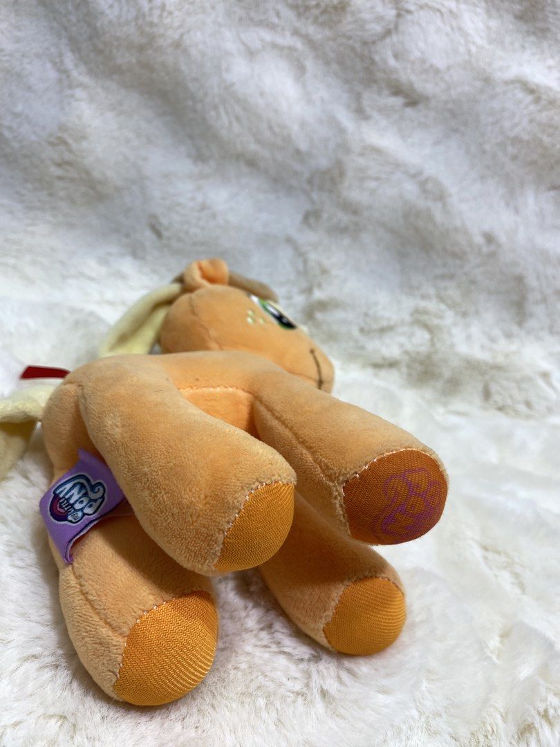 My Little Pony’ Applejack plush (Category: Plushies & Soft Toys) located in Kalibo. Submitted by ollie_stuffshop (Listing ID 1464778647, Image 3). Description: Height: 19cm, Length: 22cm Before you send your inquiries: ❗️Last Price is already posted ❗️Manage your expectations, WYSIWYG ❗️May need washing ❗️Dropoff is every Wednesday & Sunday.