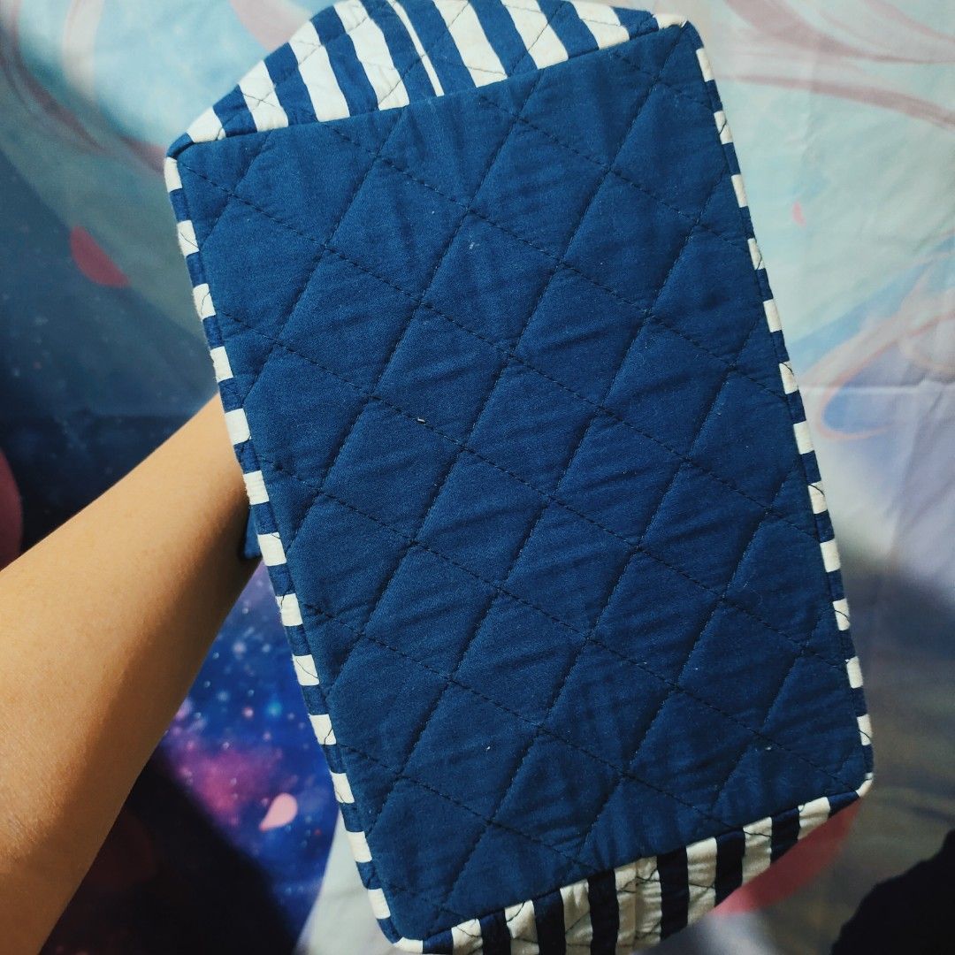 Naraya Japan medium bag (Category: Shoulder Bags) located in Pateros City. Submitted by soshifem (Listing ID 1464952778, Image 2). Description: I'm not sure if it's size Medium or Large. medyo malaki sya..