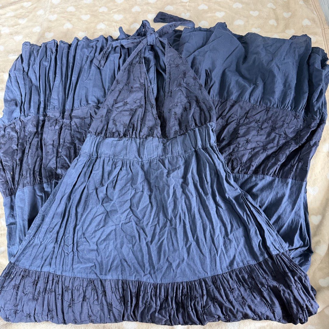 Navy blue halter dress (Category: Dresses) located in Manila. Submitted by shefindshope (Listing ID 1464878296, Image 1). Description: .