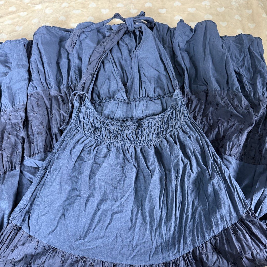 Navy blue halter dress (Category: Dresses) located in Manila. Submitted by shefindshope (Listing ID 1464878296, Image 2). Description: .
