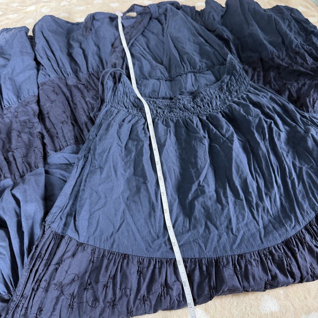 Navy blue halter dress (Category: Dresses) located in Manila. Submitted by shefindshope (Listing ID 1464878296, Image 3). Description: .