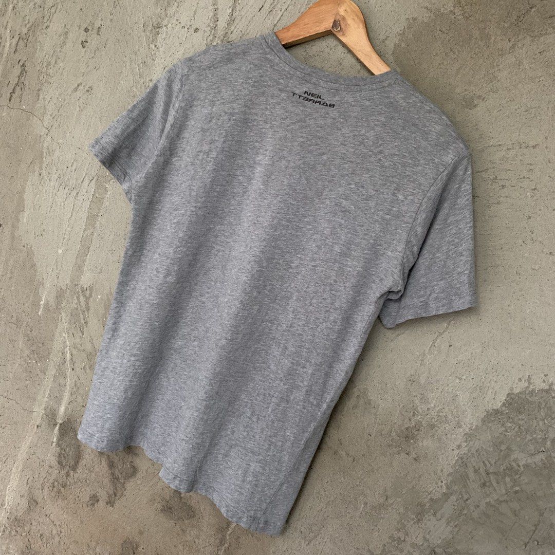 Neil Barrett Flame Lightning Bolt Baby Tee (Category: Shirts) located in Sindangan. Submitted by holy_thrift (Listing ID 1464829717, Image 3). Description: - Neil Barrett Flame Lightning Bolt Baby Tee - width / 18 - length / 24 - KIDS on tag fit sa S sa lalaki at S to M sa babae - no major issue sa 4th pic lang minimal crack sa back details - free shipping.