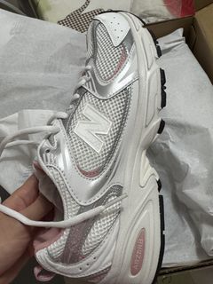 (Category: ) located in . Submitted by itsme_mj28 (Listing ID 1464865388, Image 1). Description: .