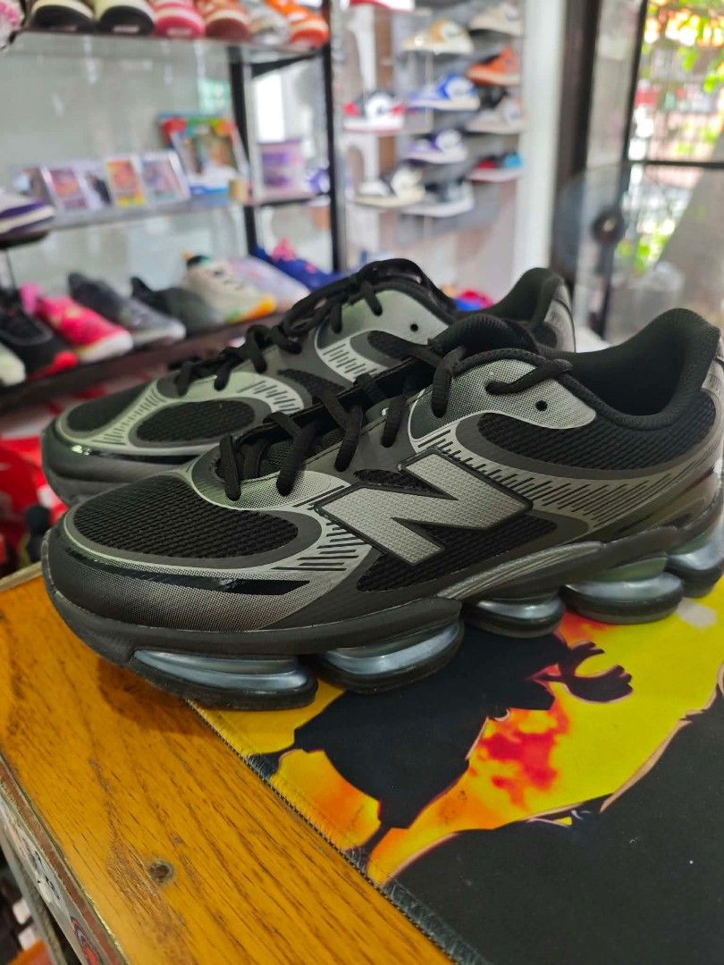 New Balance Abzorb 2000 SAMPLE PAIR (Category: Sneakers) located in Manila. Submitted by patinacollectives2.0 (Listing ID 1464908612, Image 1). Description: New Balance Abzorb 2000 U2000EA Size 9US 42.5 EUR Rare sample pair not meant for resale Samples are always size 9 for New Balance (i wear size 9-9.5) Used once only Pair only CHEAPEST IN THE MARKET RFS: Not my style 3000+SF Marikina location Shipping via Lalamove or J&T.